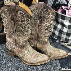 Corral Bone floral embroidery Boots